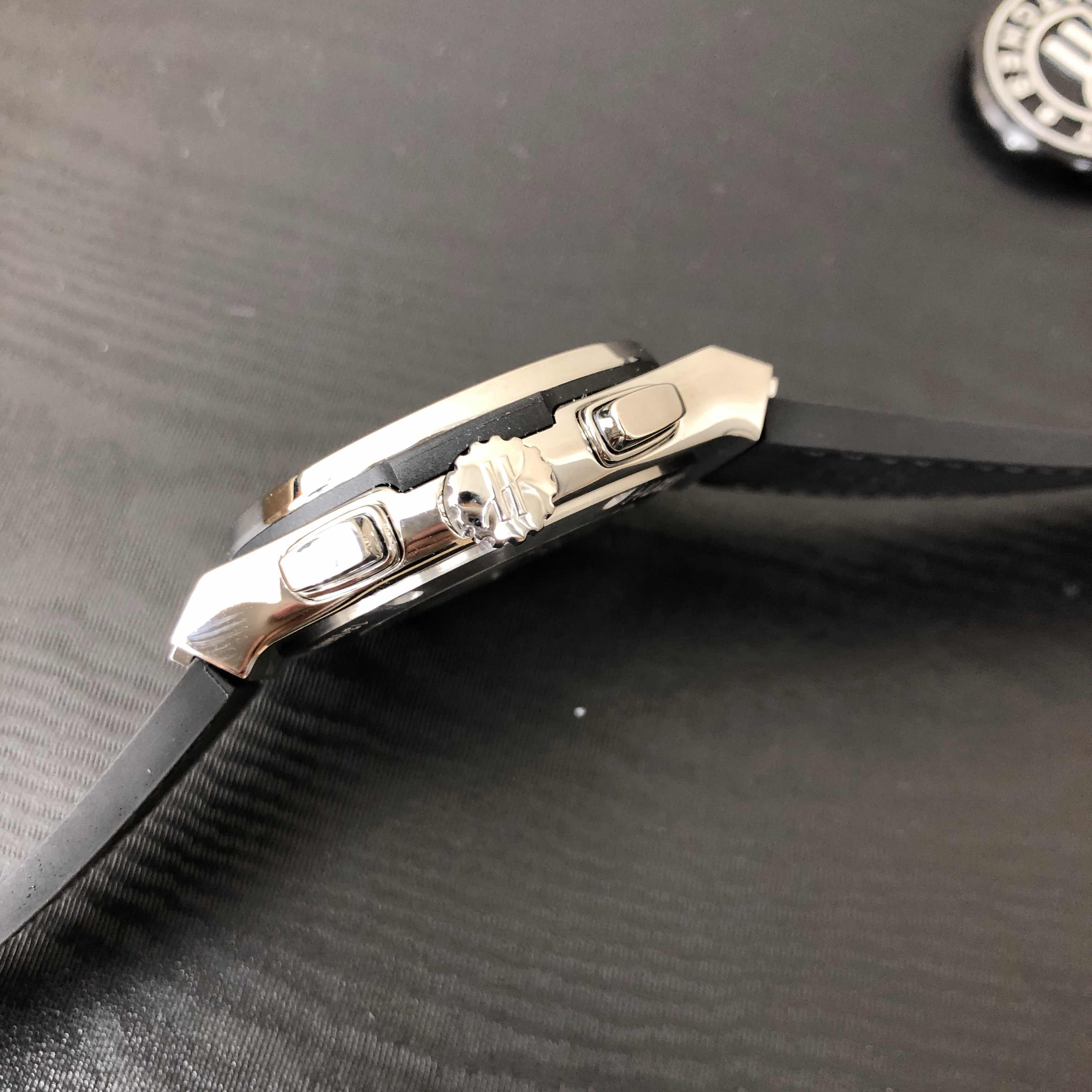 HUBLOT CLASSIC FUSION 541.NX.7070.LR 8