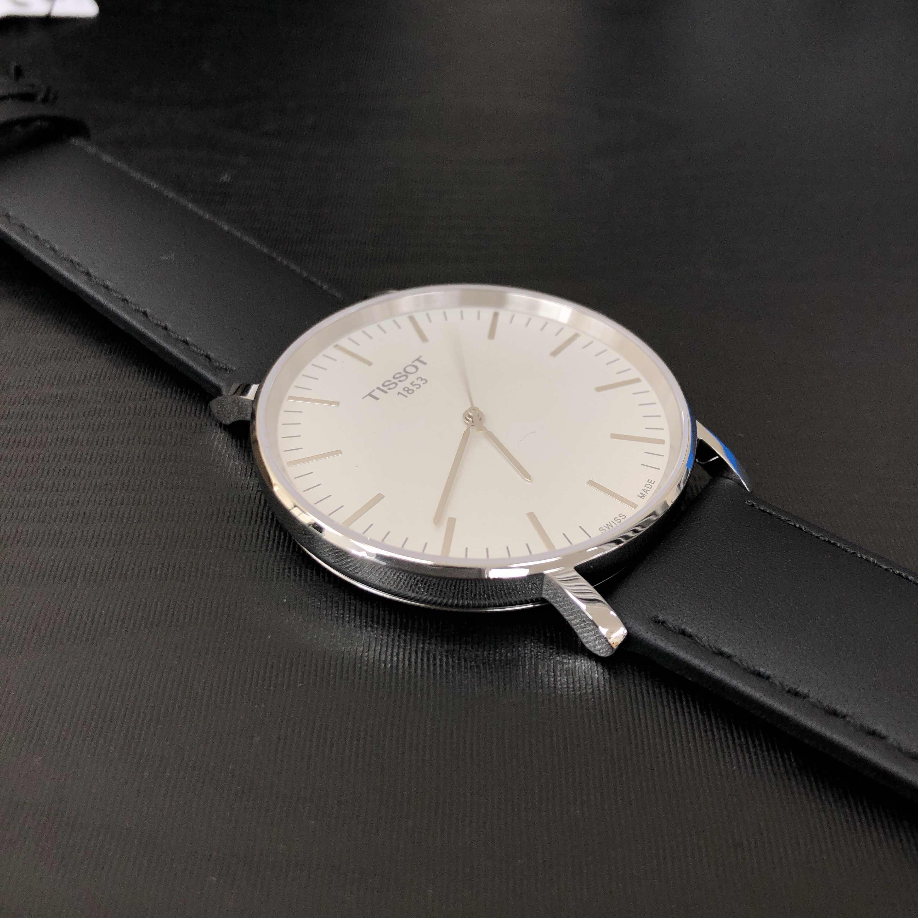 TISSOT EVERYTIME T109.610.16.031.00 8