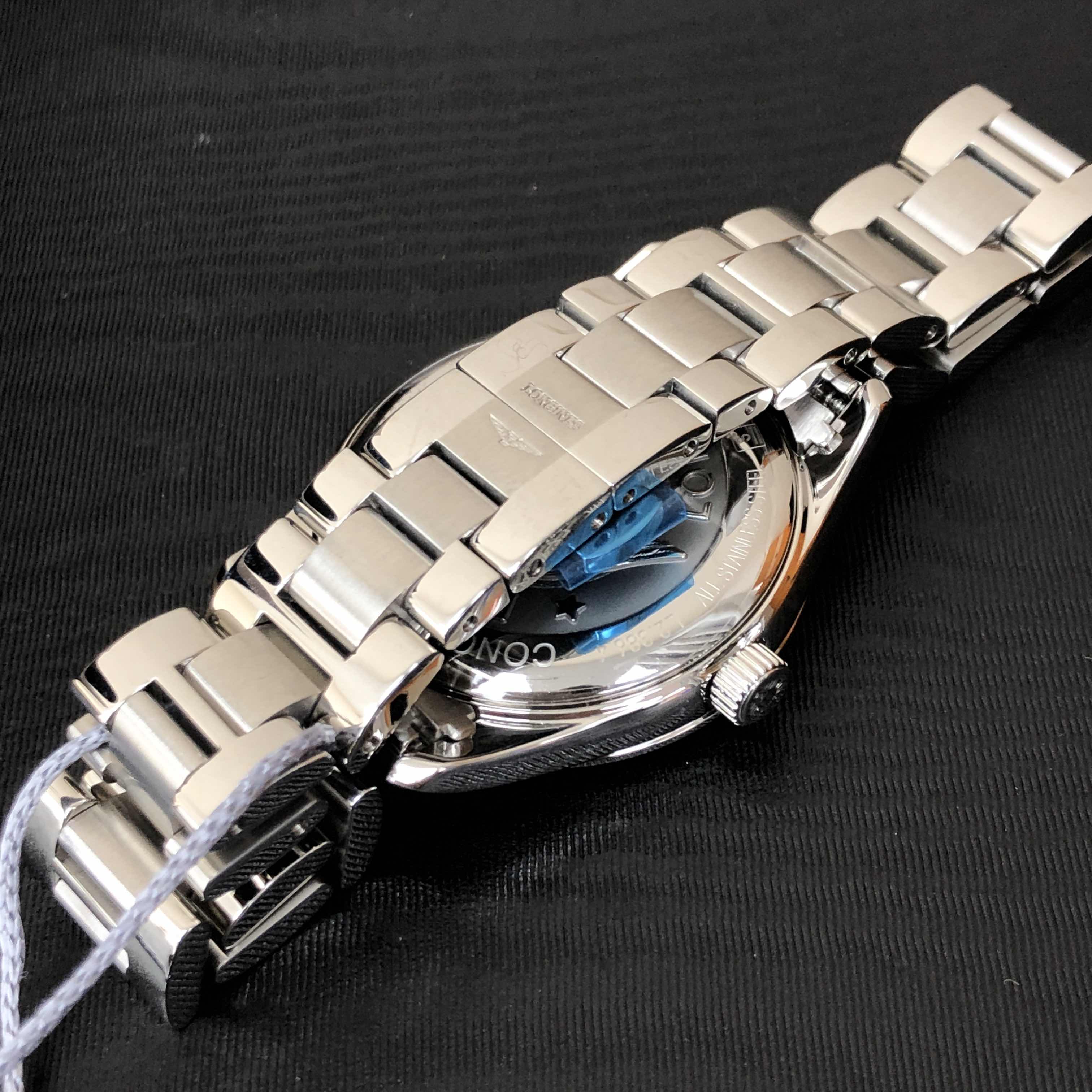 LONGINES CONQUEST CLASSIC L2.386.4.72.6 8