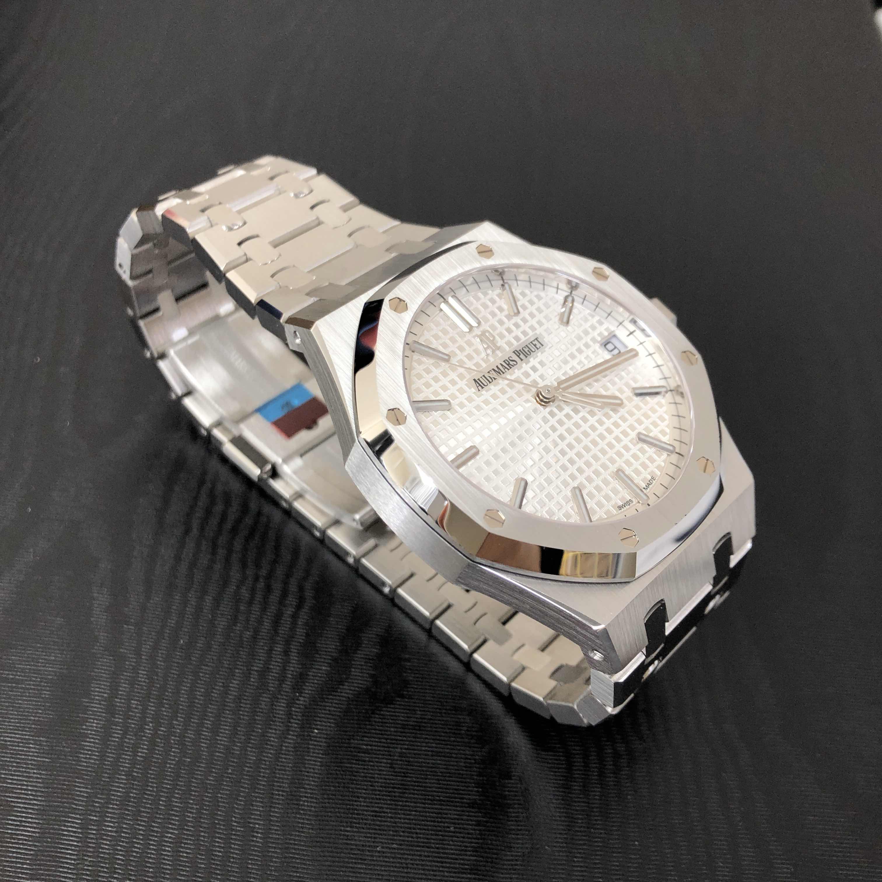 AUDEMARS PIGUET ROYAL OAK 15500ST.OO.1220ST.04 8