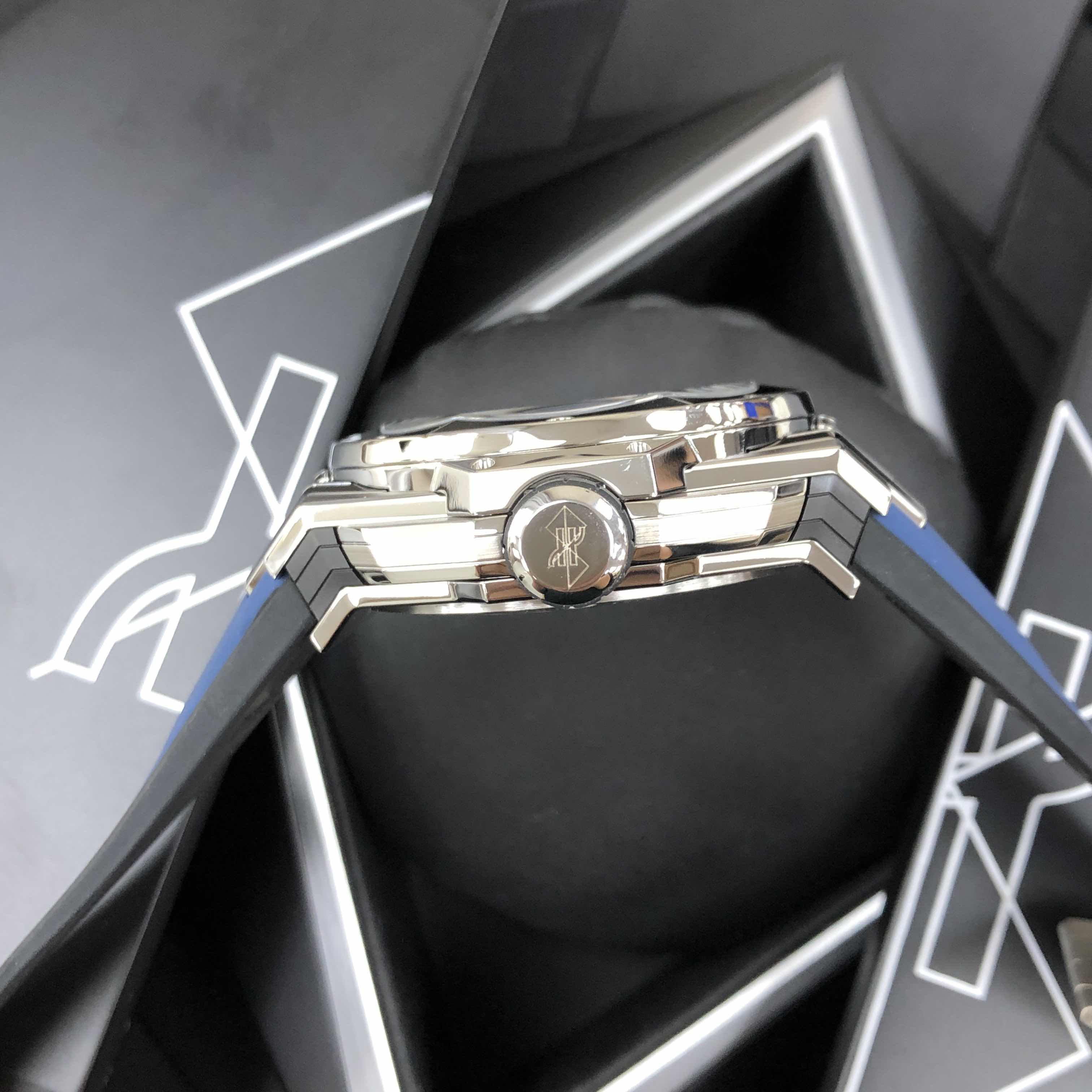 HUBLOT BIG BANG 418.NX.5107.RX.MXM20 8