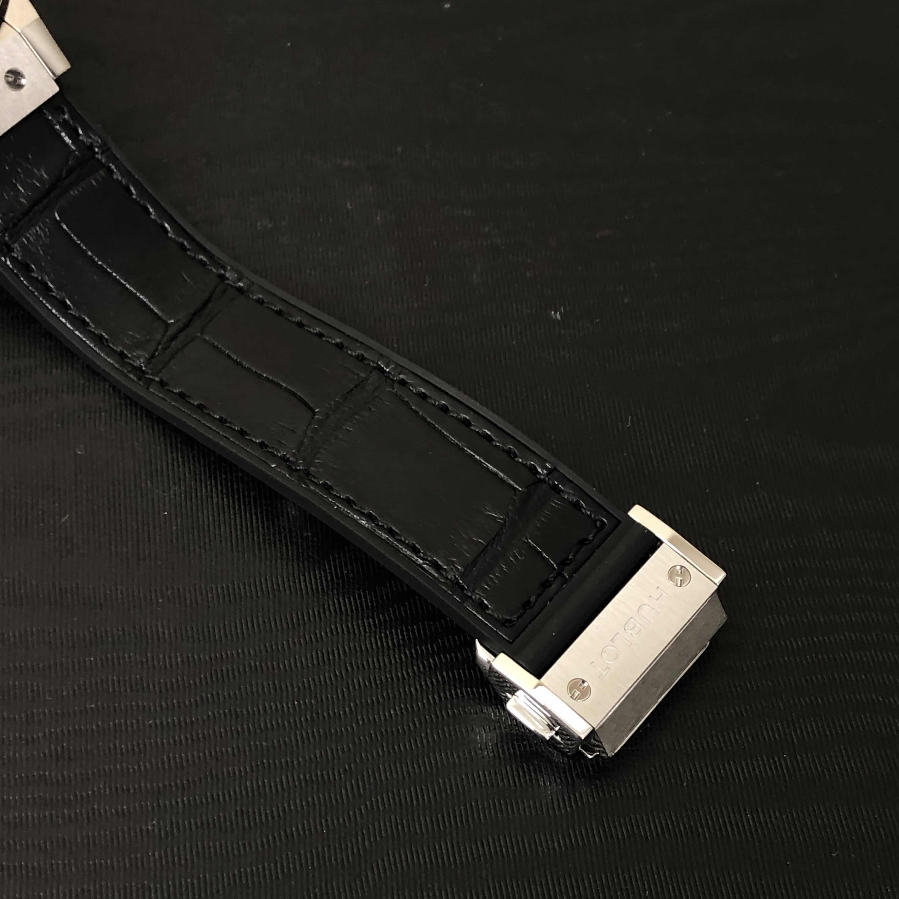 HUBLOT CLASSIC FUSION 565.NX.2611.LR 8