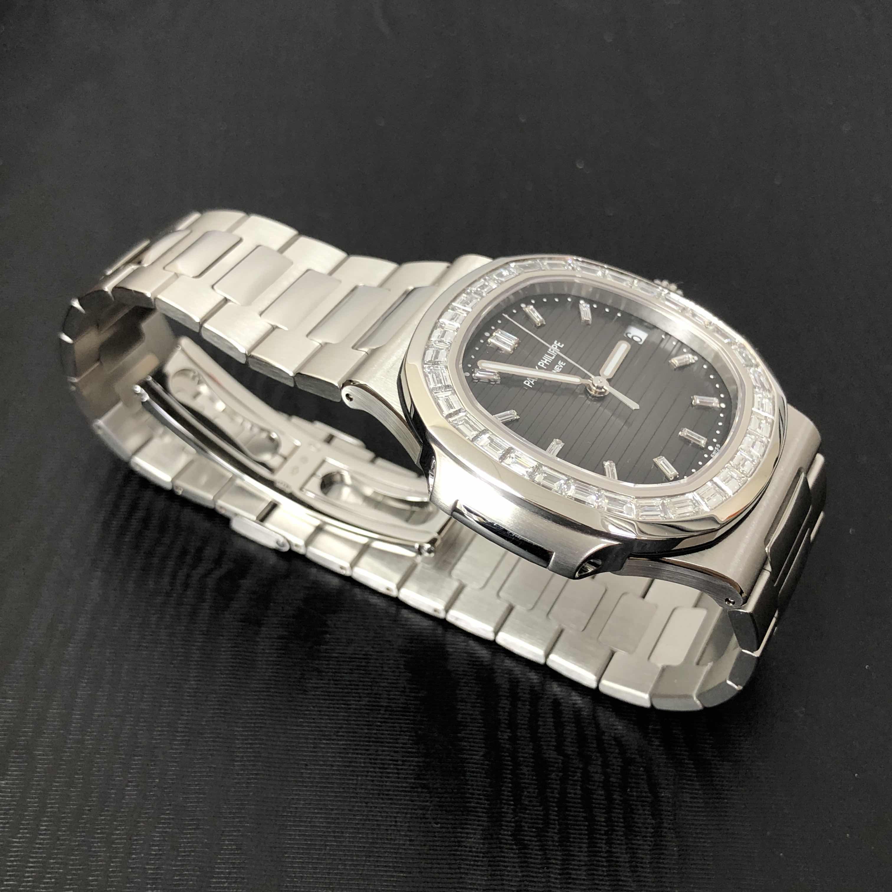 PATEK PHILIPPE NAUTILUS 5711/110P-001 8