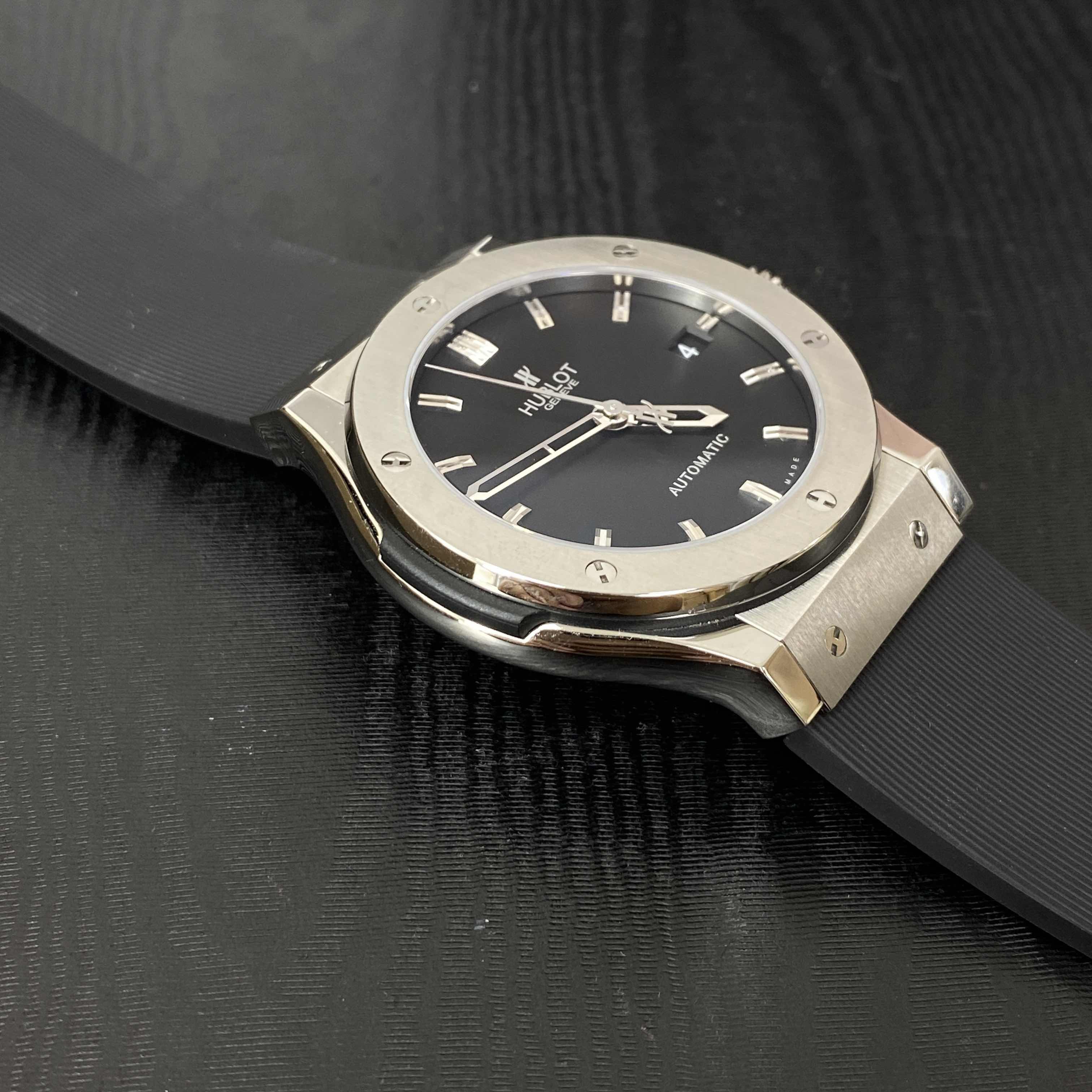 HUBLOT CLASSIC FUSION 511.NX.1170.RX 8