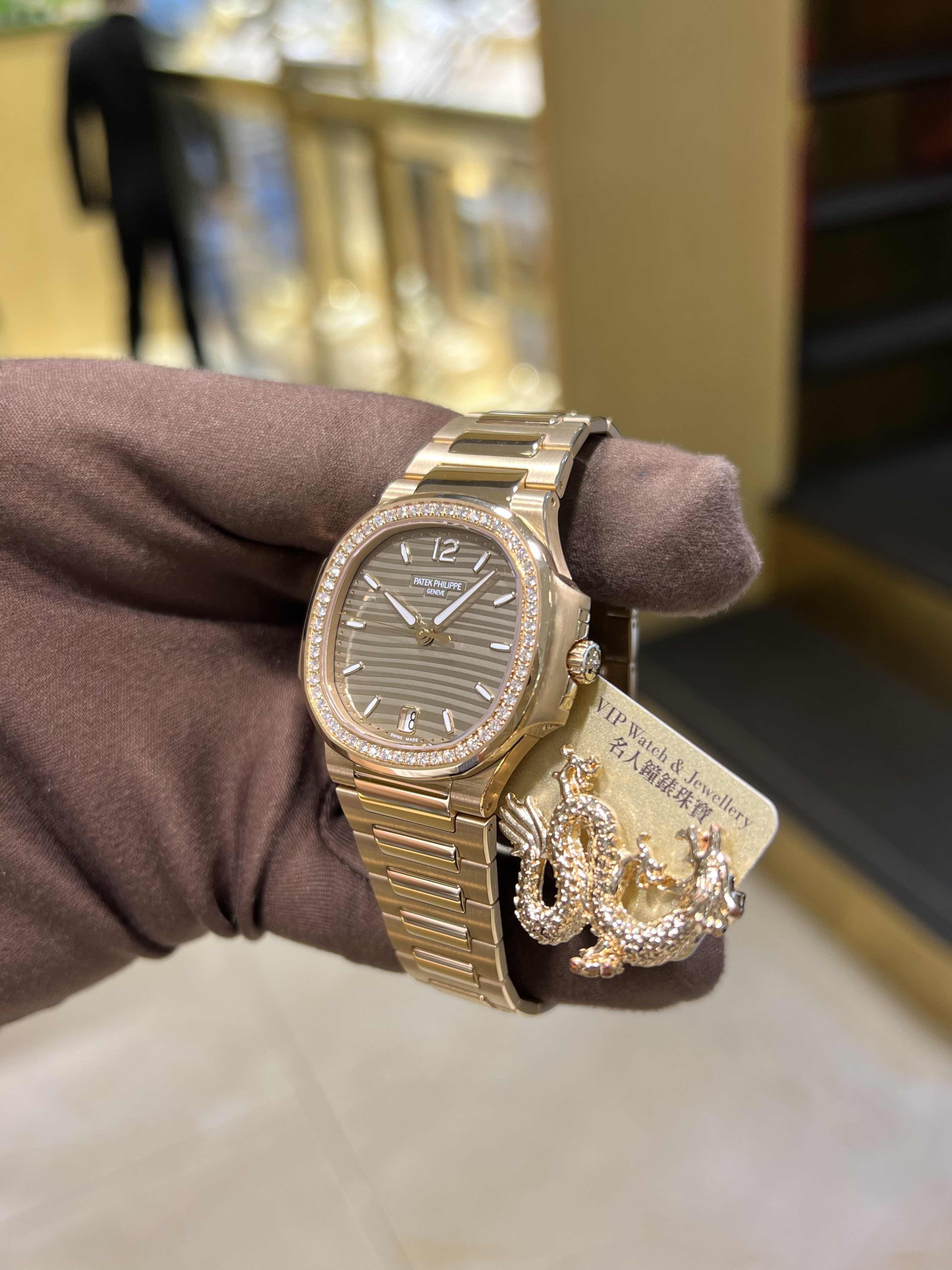 NEW PATEK PHILIPPE NAUTILUS 7118/1200R-010 8