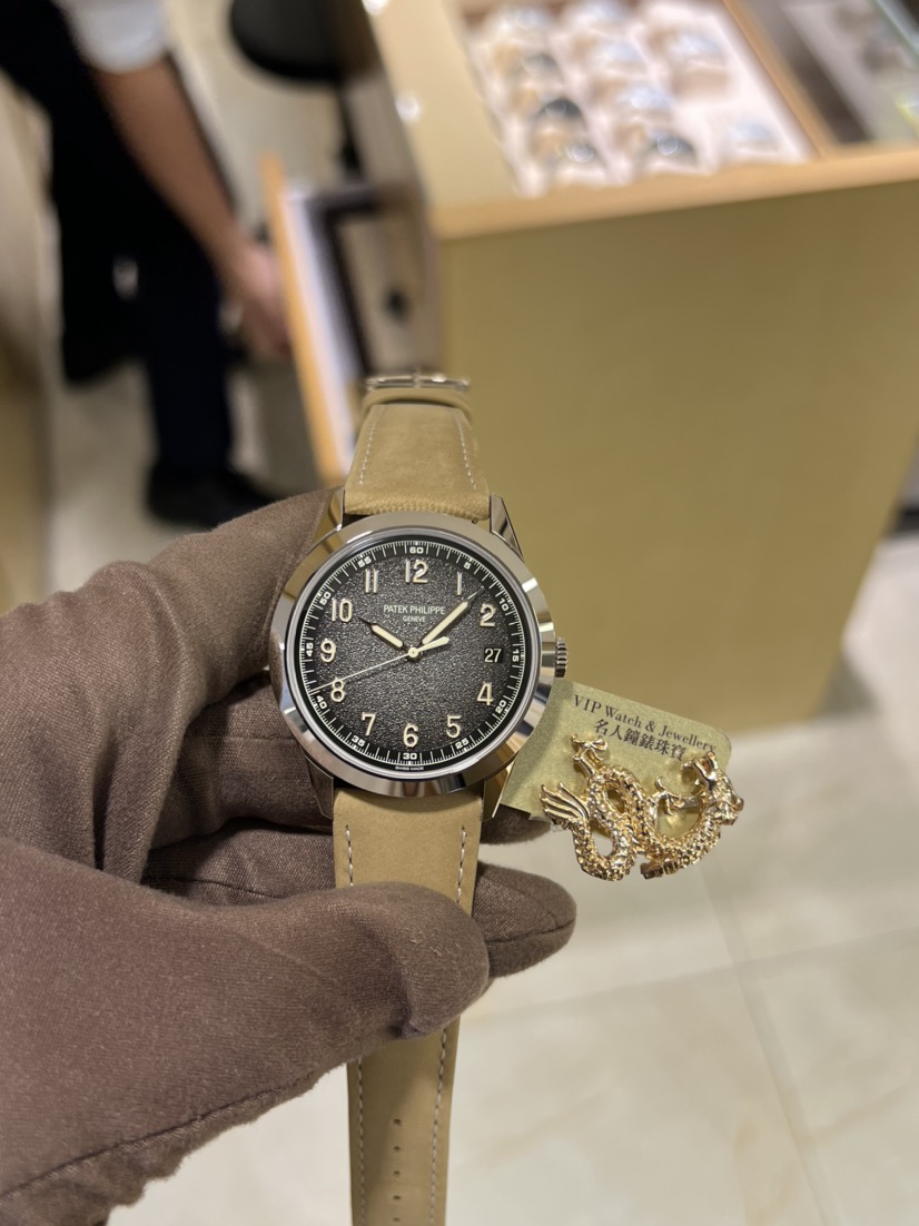 NEW PATEK PHILIPPE CALATRAVA 5226G-001 8