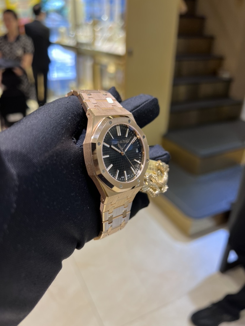 NEW AUDEMARS PIGUET ROYAL OAK 15510OR.OO.1320OR.04 8